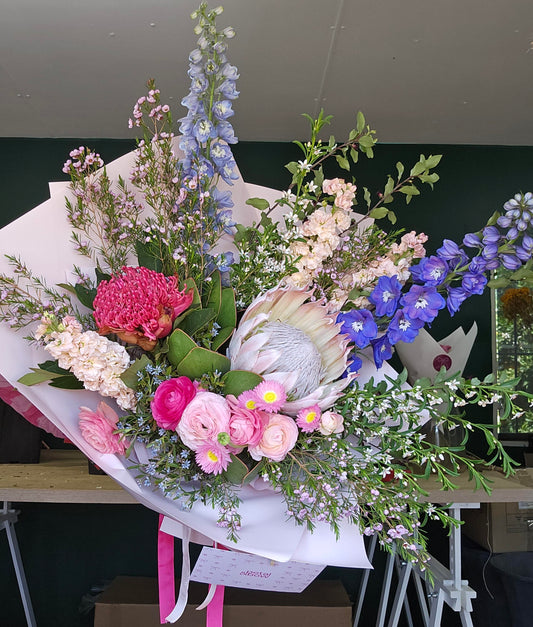 Seasonal Flowers | Native Australian Flowers | Coonamble Florist | Walgett Florist | Lightning Ridge Florist | Gilgandra Florist | Coonamble Bouquets | Daily Flower Delivery | Same Day Flowers Coonamble 